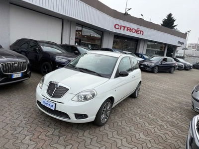 Lancia Ypsilon 1.2 69 CV Unyca usata