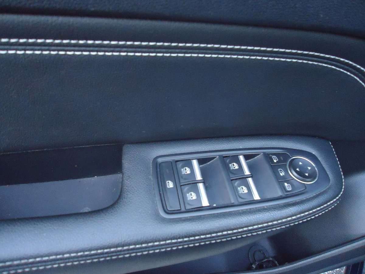 Renault Arkana Hybrid E-Tech 145 CV Techno (11)
