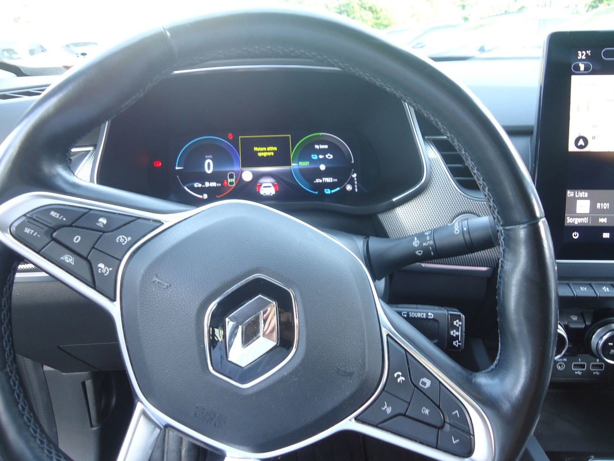 Renault Arkana Hybrid E-Tech 145 CV Techno (13)