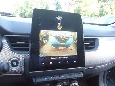 Renault Arkana Hybrid E-Tech 145 CV Techno (16)