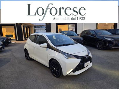 Toyota Aygo 1.0 VVT-i 69 CV 5 porte x-cool usata