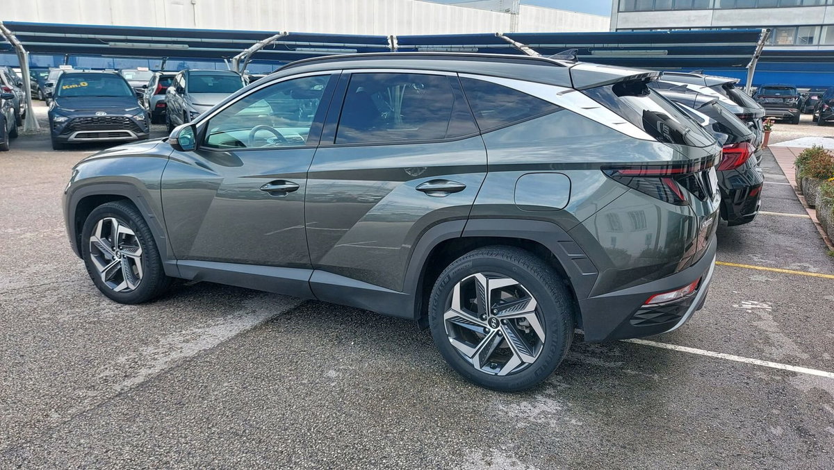 Hyundai Tucson 1.6 hev NLine + 2wd auto (2)