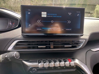 Peugeot 3008 BlueHDi 130 S&S EAT8 Allure (17)
