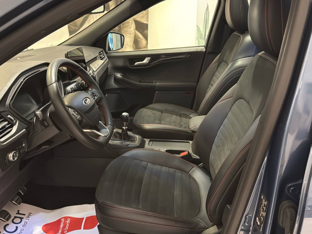 Ford Kuga 1.5 ecoboost ST-Line X 2wd 150cv (20)
