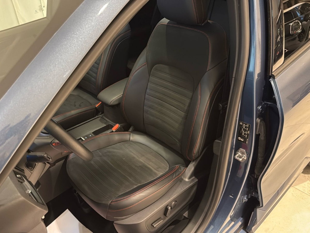 Ford Kuga 1.5 ecoboost ST-Line X 2wd 150cv (3)