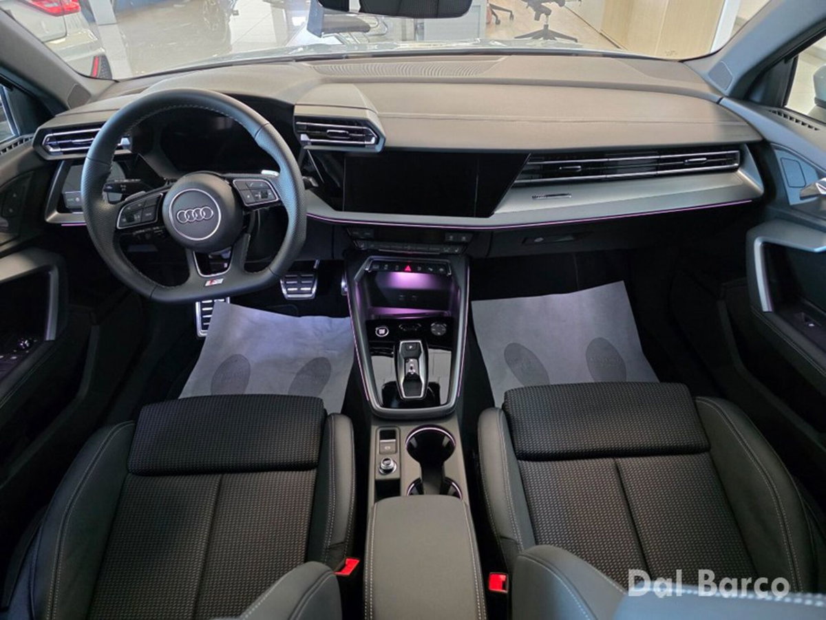 Audi A3 allstreet 2.0 tdi Identity Contrast 150cv s-tronic (10)