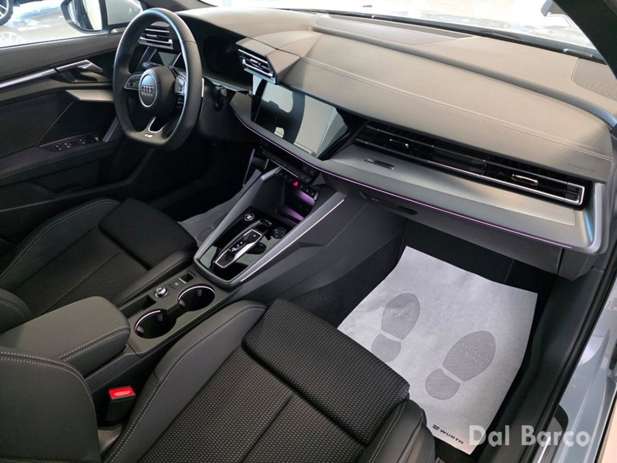 Audi A3 allstreet 2.0 tdi Identity Contrast 150cv s-tronic (11)