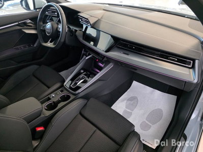 Audi A3 allstreet 2.0 tdi Identity Contrast 150cv s-tronic (11)