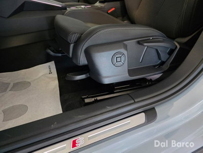 Audi A3 allstreet 2.0 tdi Identity Contrast 150cv s-tronic (16)