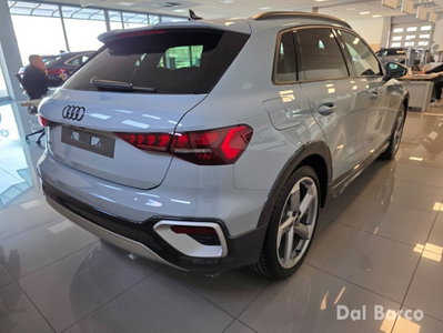 Audi A3 allstreet 2.0 tdi Identity Contrast 150cv s-tronic (7)