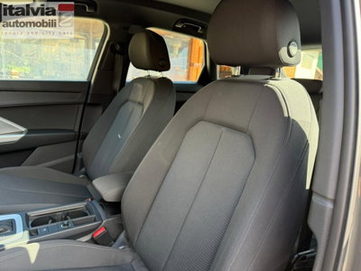 Audi Q3 35 TDI quattro S tronic Business Advanced (15)