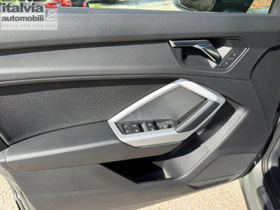 Audi Q3 35 TDI quattro S tronic Business Advanced (16)
