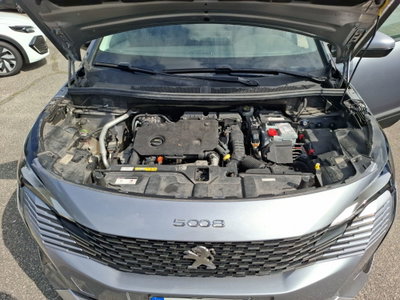 Peugeot 5008 BlueHDi 130 S&S EAT8 Allure (11)