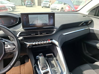 Peugeot 5008 BlueHDi 130 S&S EAT8 Allure (17)