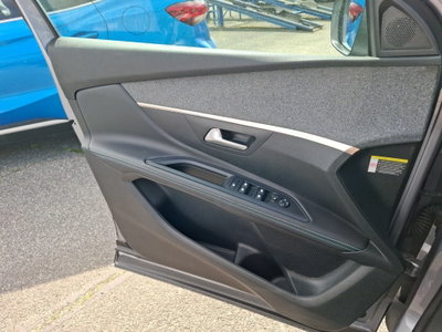 Peugeot 5008 BlueHDi 130 S&S EAT8 Allure (18)