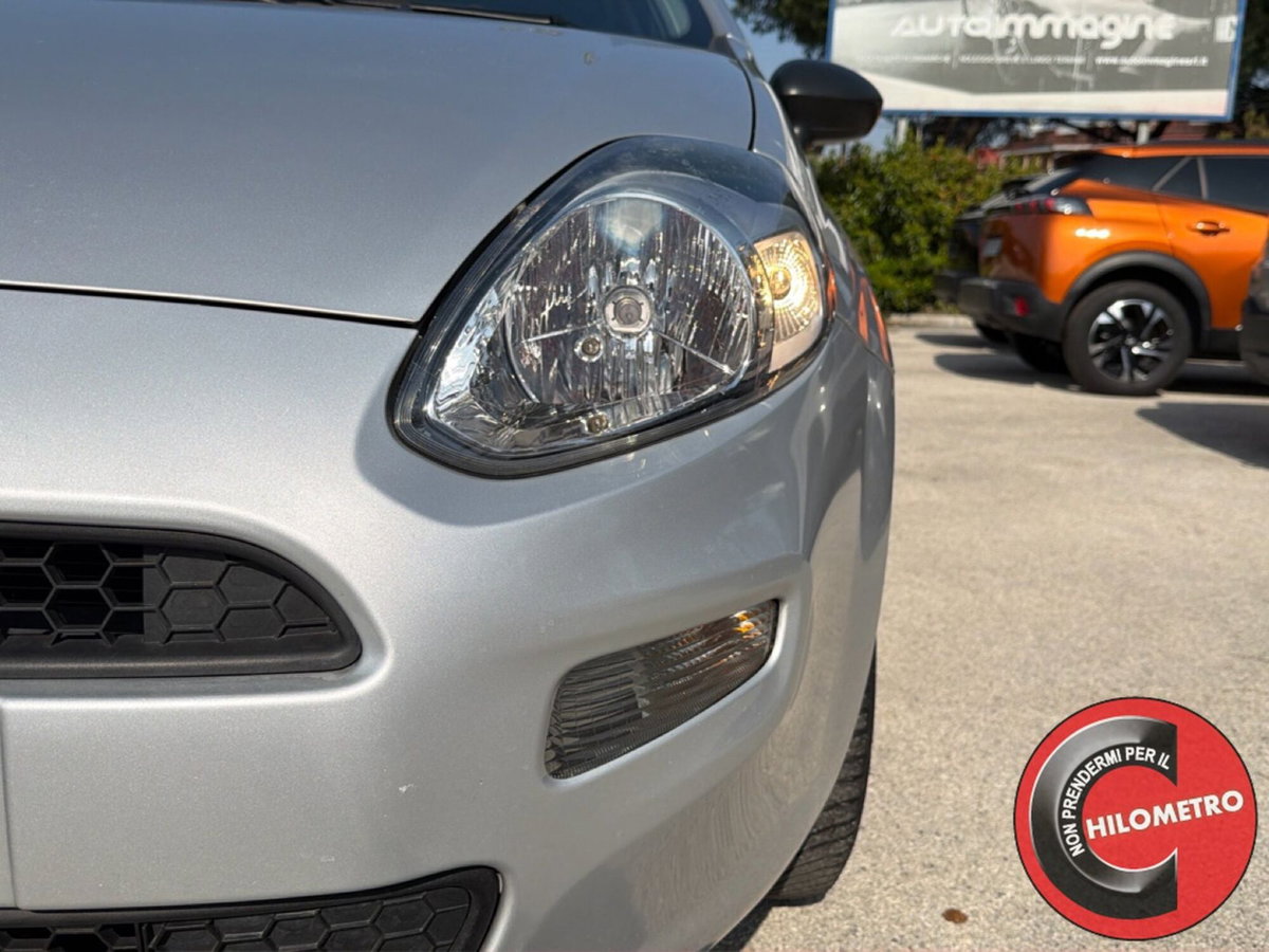Fiat Punto 1.4 8V 5 porte Natural Power Street (10)