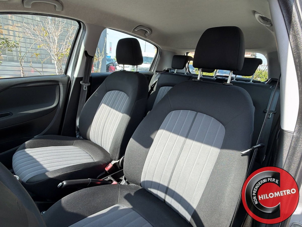 Fiat Punto 1.4 8V 5 porte Natural Power Street (12)