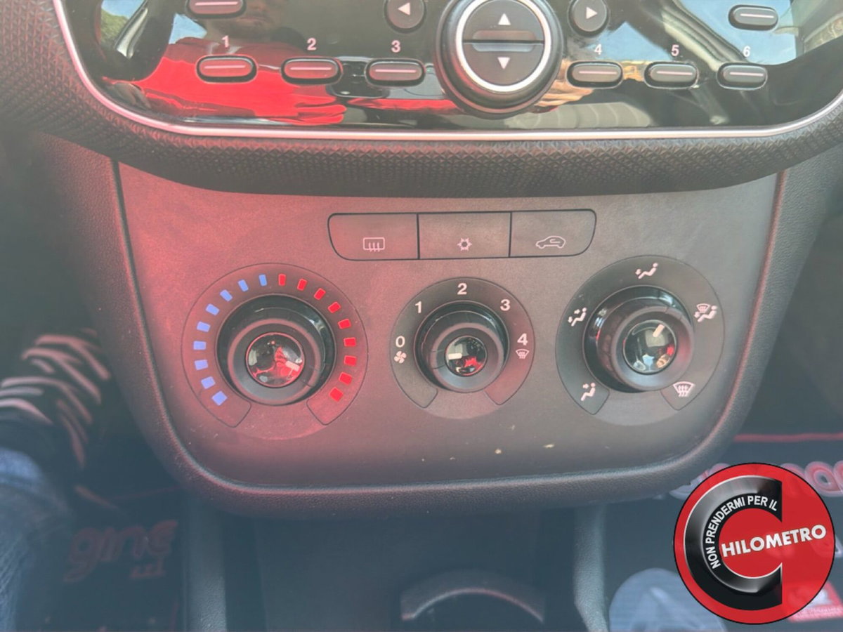 Fiat Punto 1.4 8V 5 porte Natural Power Street (18)