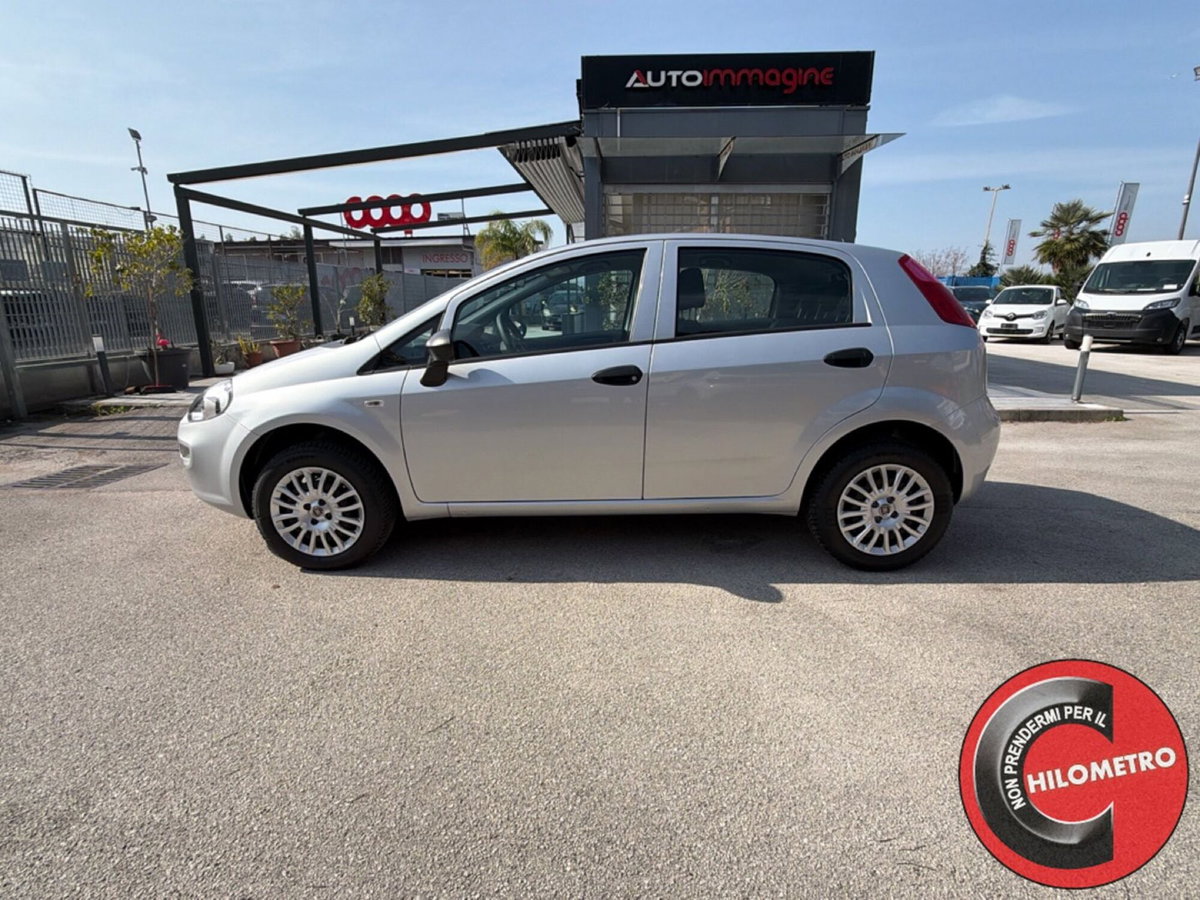Fiat Punto 1.4 8V 5 porte Natural Power Street (3)