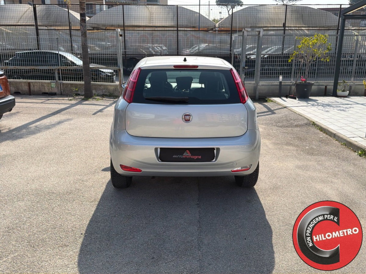 Fiat Punto 1.4 8V 5 porte Natural Power Street (5)