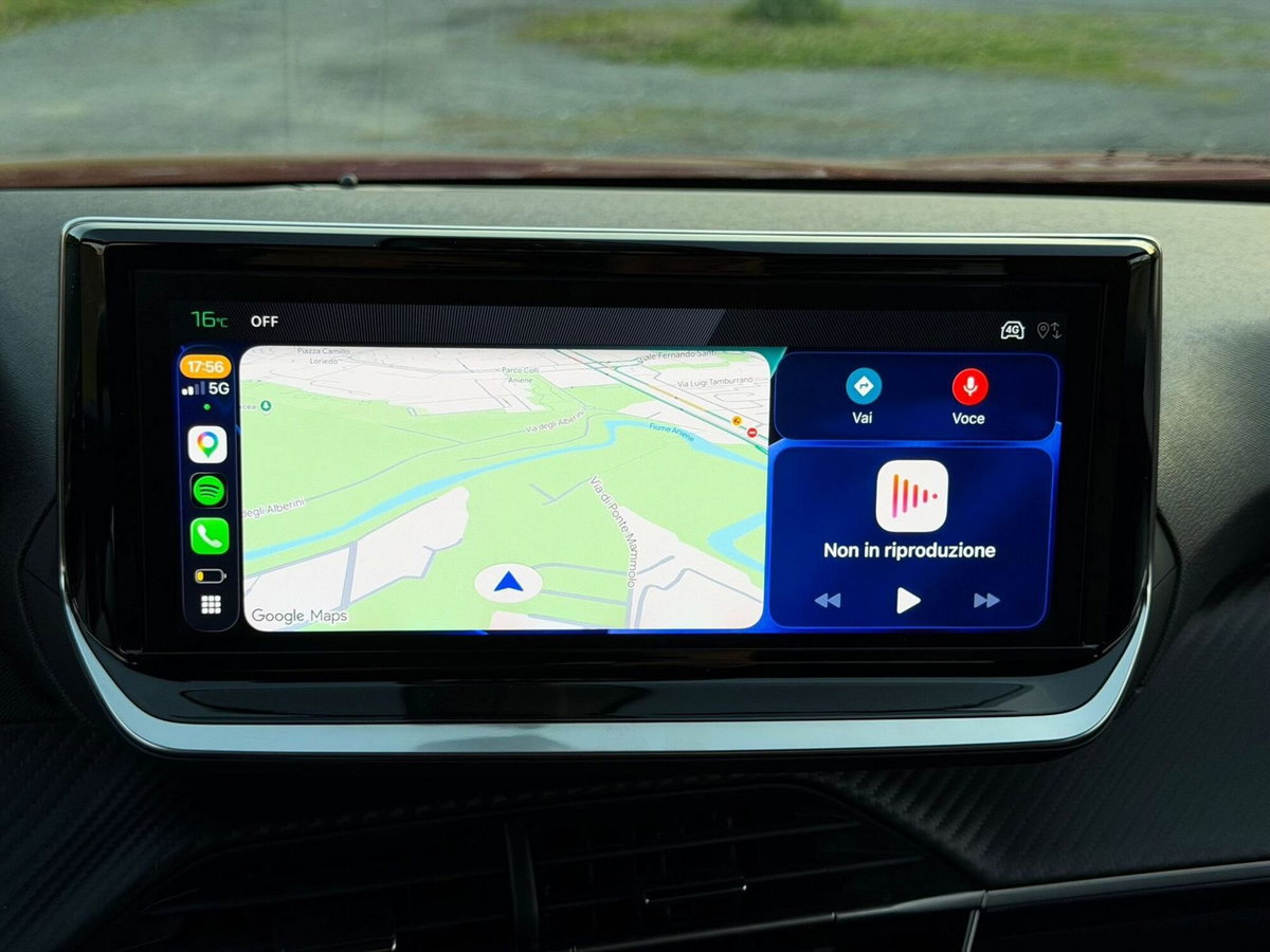Peugeot 2008 PureTech 100 S&S Allure (11)
