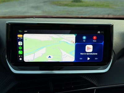 Peugeot 2008 PureTech 100 S&S Allure (11)
