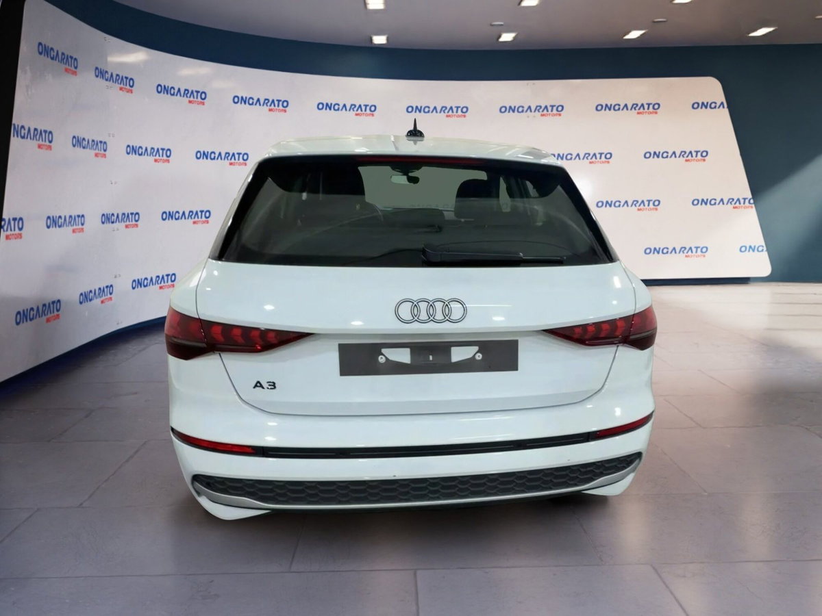 Audi A3 Sedan 35 TFSI S tronic Business Advanced (5)