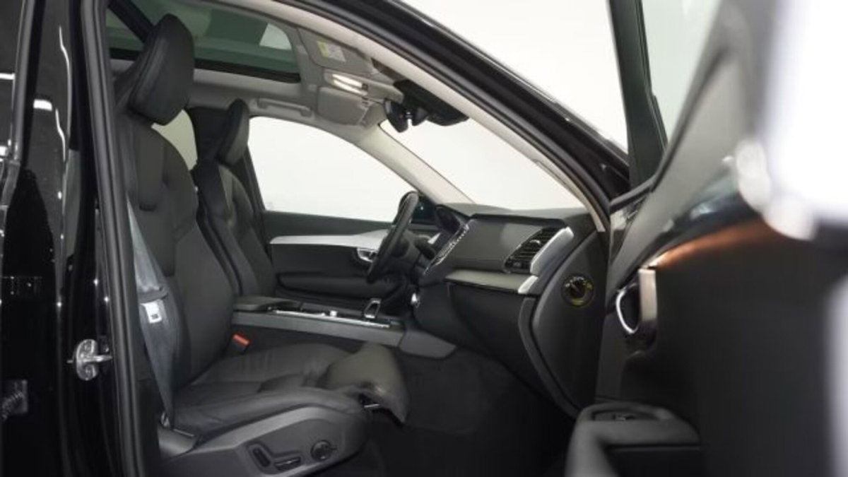 Volvo XC90 B5 (d) AWD automatico Plus Bright (14)