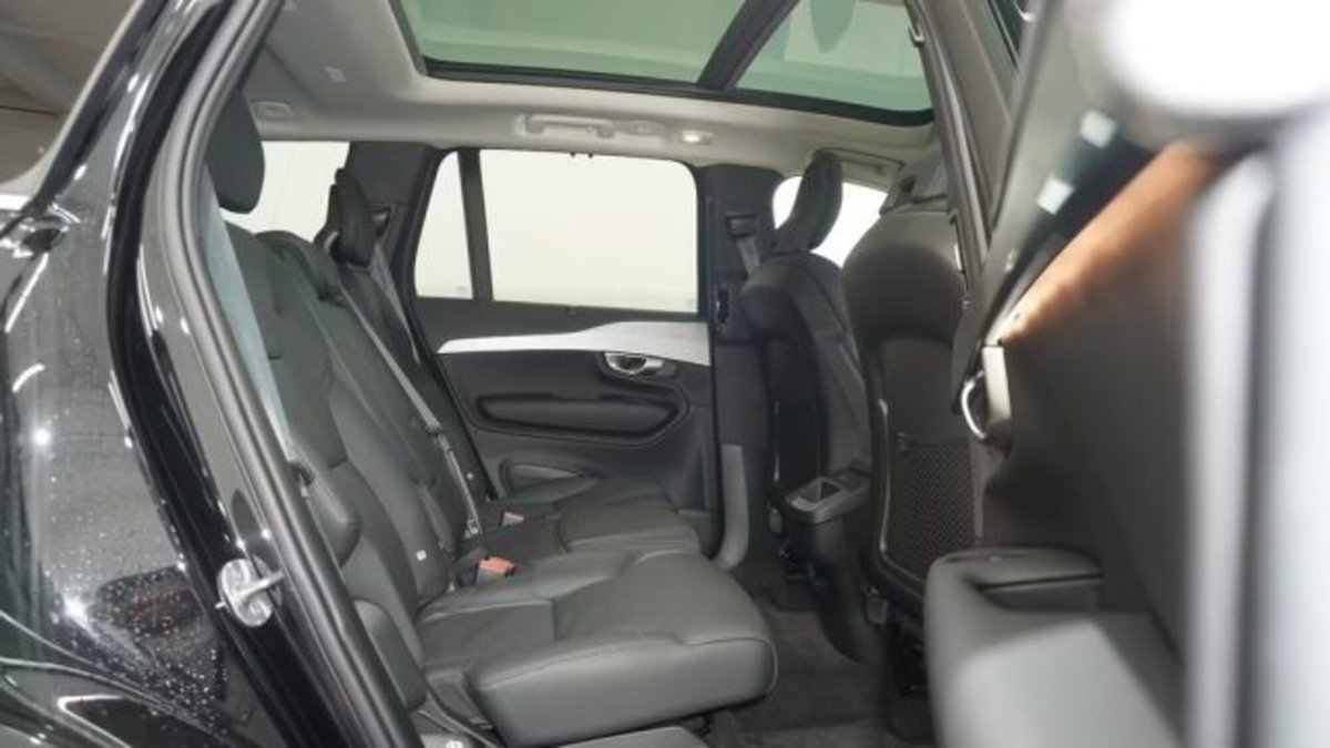 Volvo XC90 B5 (d) AWD automatico Plus Bright (16)