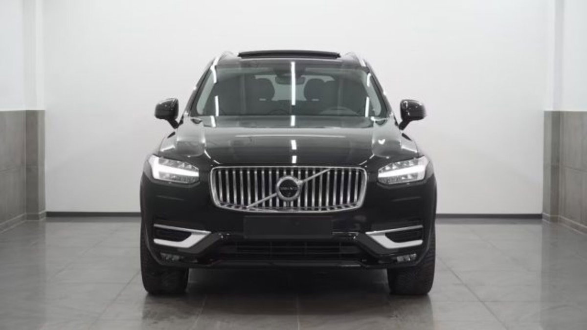 Volvo XC90 B5 (d) AWD automatico Plus Bright (2)