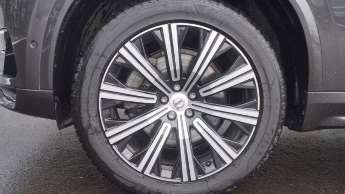 Volvo XC90 B5 (d) AWD automatico Plus Dark (10)