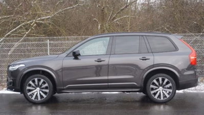 Volvo XC90 B5 (d) AWD automatico Plus Dark (2)
