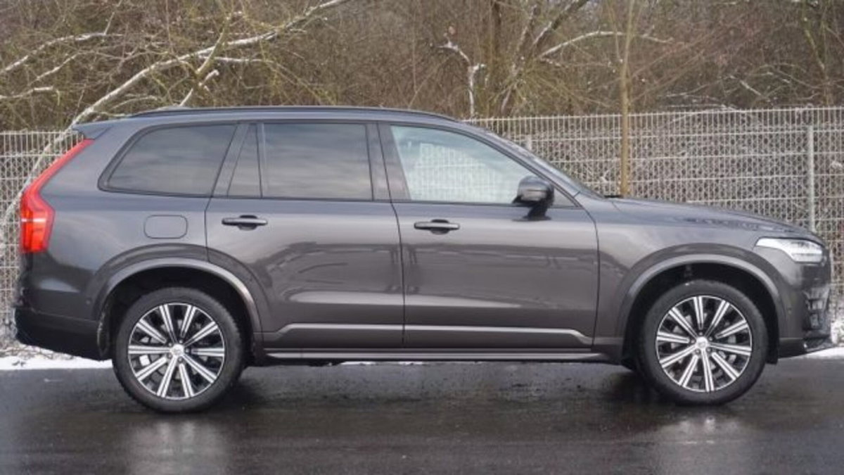 Volvo XC90 B5 (d) AWD automatico Plus Dark (7)