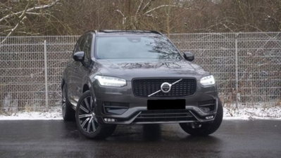 Volvo XC90 B5 (d) AWD automatico Plus Dark (8)