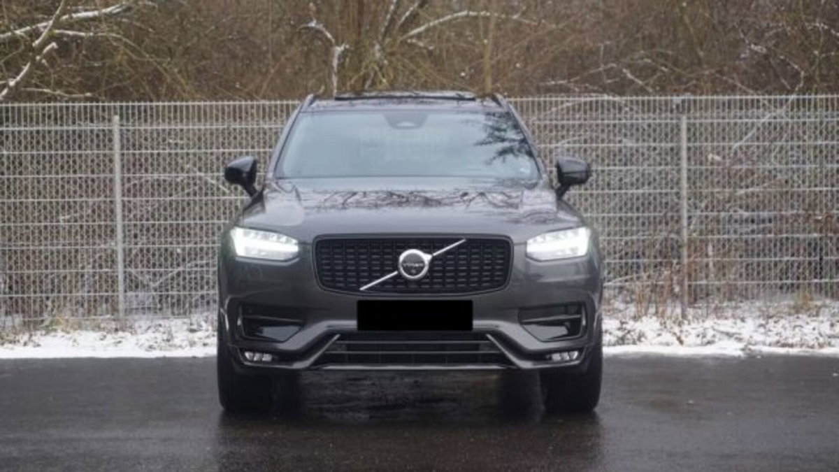 Volvo XC90 B5 (d) AWD automatico Plus Dark (9)
