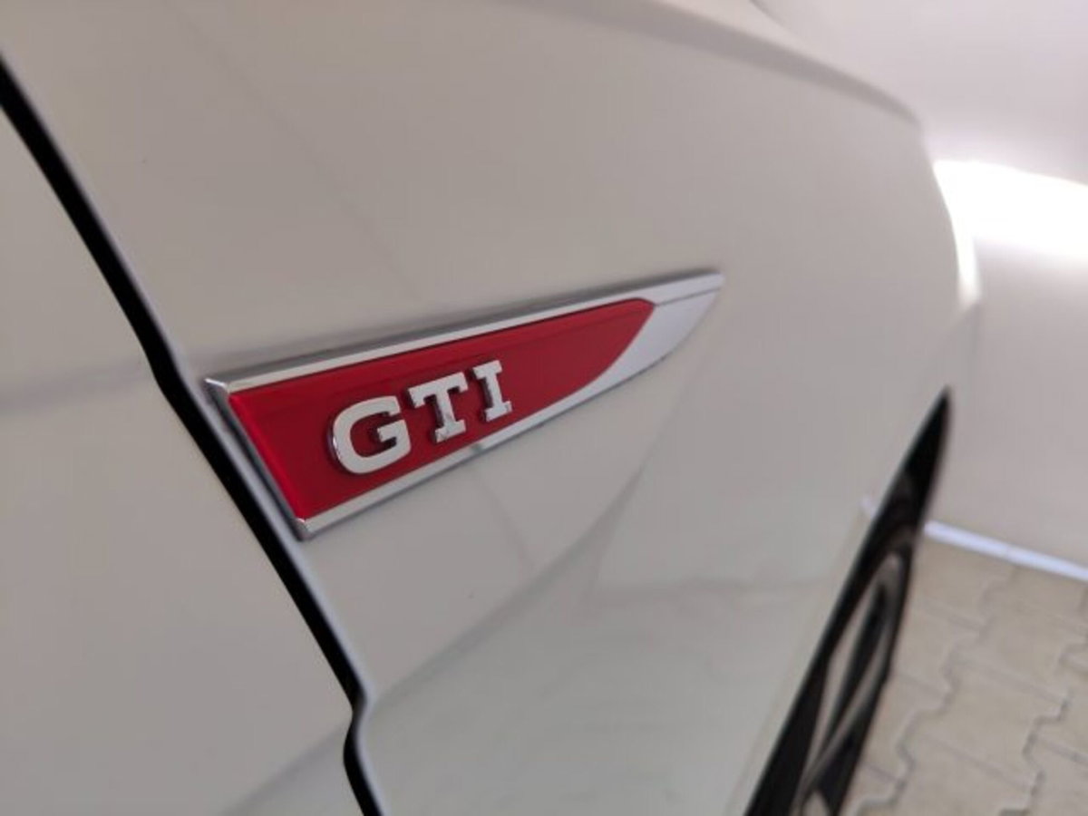Volkswagen Polo 2.0 tsi GTI dsg (15)