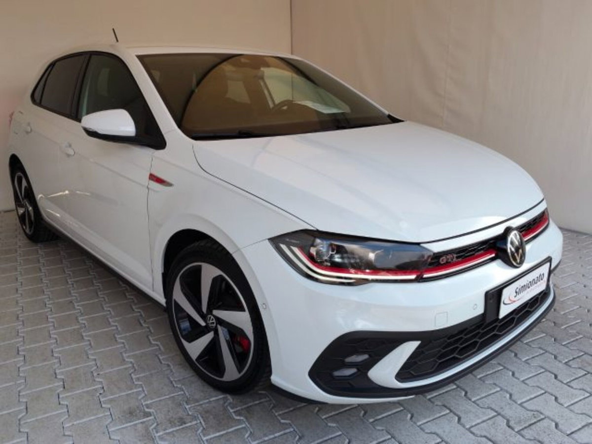 Volkswagen Polo 2.0 tsi GTI dsg (3)
