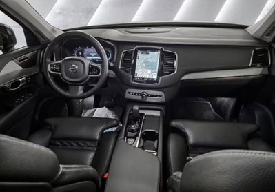 Volvo XC90 B5 (d) AWD automatico Plus Dark (8)