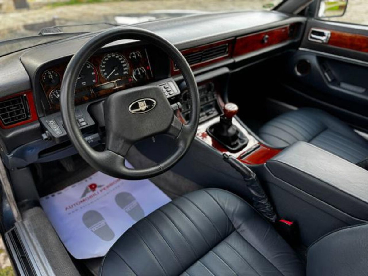 Jaguar XJ6 3.2 cat (11)