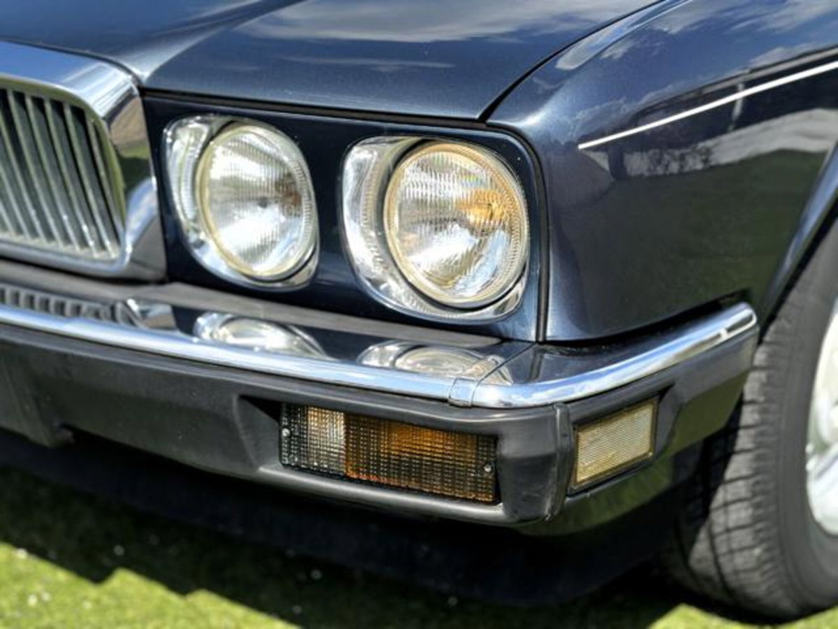 Jaguar XJ6 3.2 cat (8)