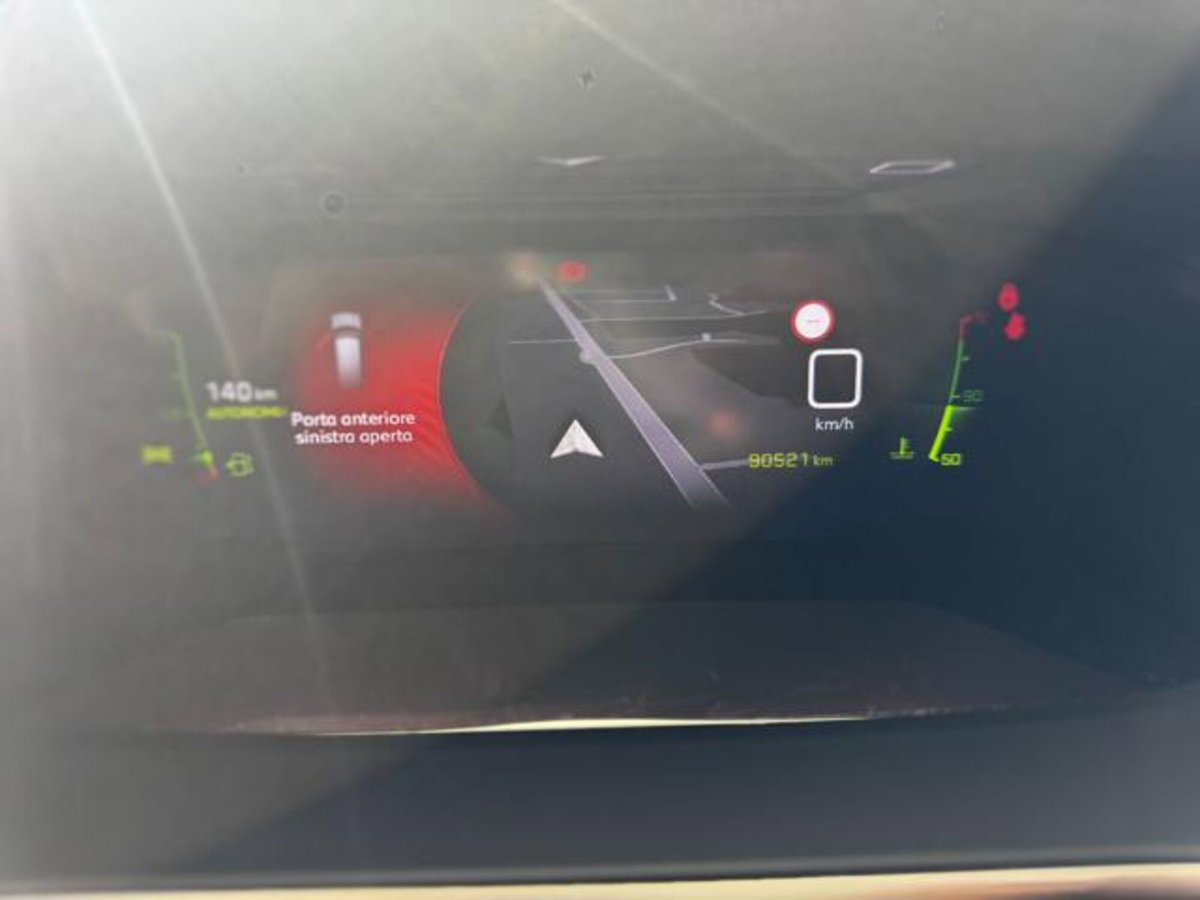 Peugeot 2008 BlueHDi 110 S&S Allure (19)