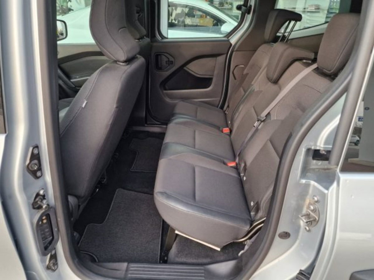 Renault Kangoo 1.3 tce Authentic 130cv (14)