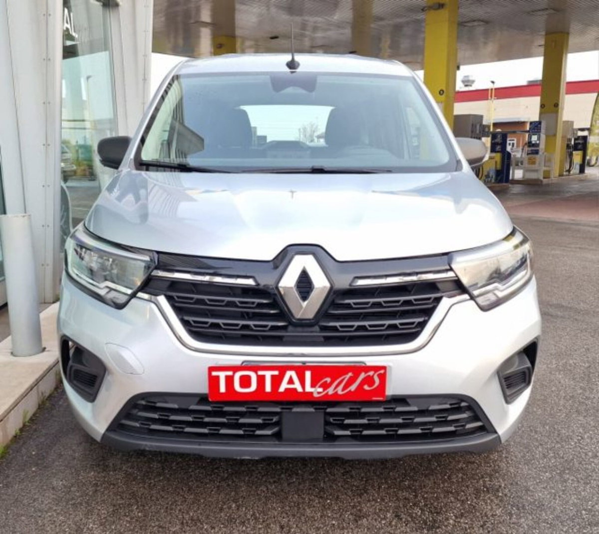 Renault Kangoo 1.3 tce Authentic 130cv (2)