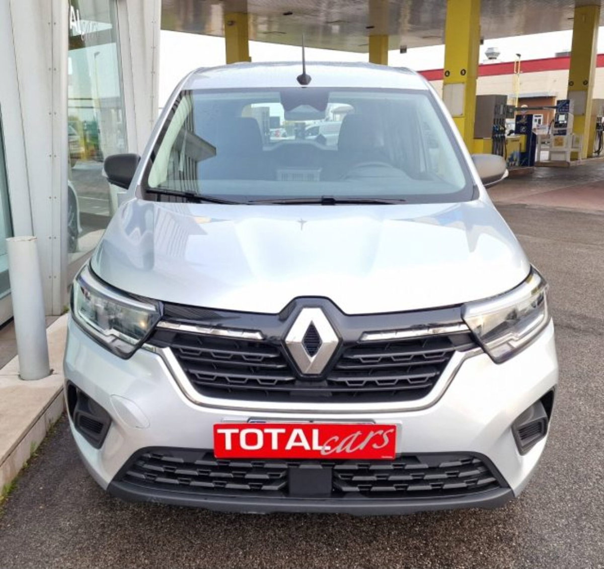 Renault Kangoo 1.3 tce Authentic 130cv (9)