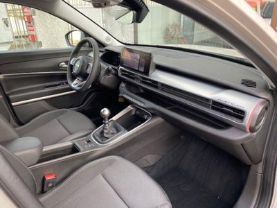 Jeep Avenger 1.2 turbo Summit fwd 100cv (16)