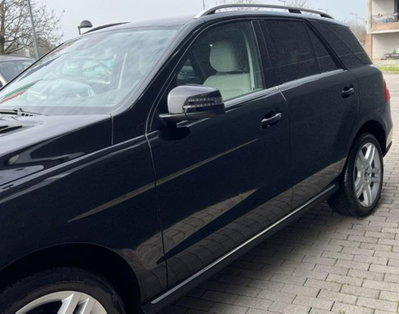 Mercedes-Benz Classe ML 250 BlueTEC 4Matic Premium (16)