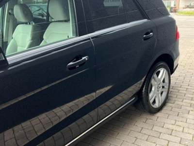 Mercedes-Benz Classe ML 250 BlueTEC 4Matic Premium (17)