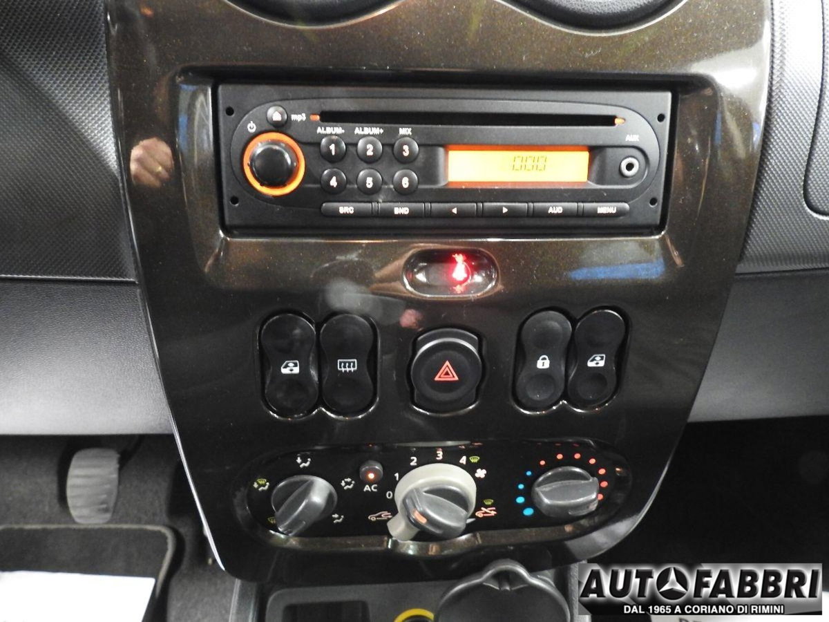 Dacia Duster 1.5 dCi 90CV 4x2 Ambiance (14)