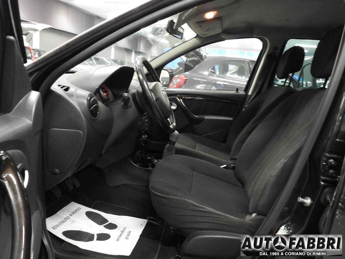 Dacia Duster 1.5 dCi 90CV 4x2 Ambiance (17)
