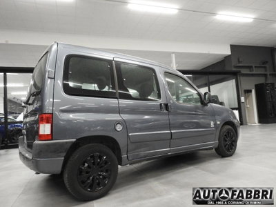 Peugeot Ranch 5p. Totem (3)
